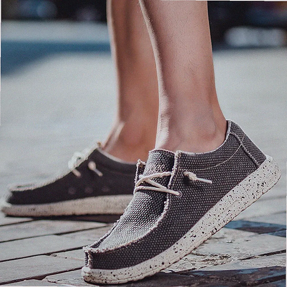 2026-Herren Slipper Slipper Leichte atmungsaktive lässige Freizeitmode Schuhe