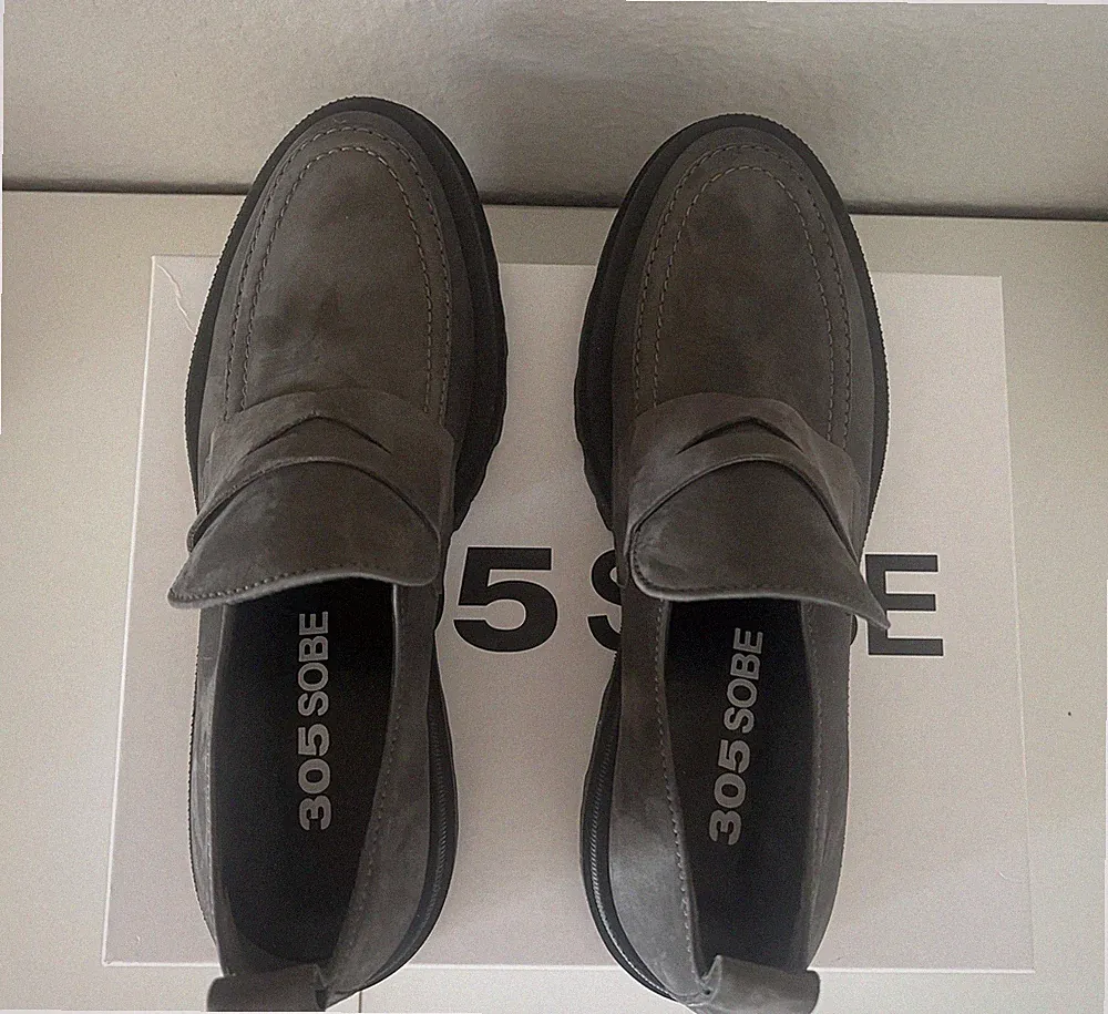 305 SOBE Loafer – Gr. 39 – Grau – Soft Nubuck Leder – NEU & ungetragen
