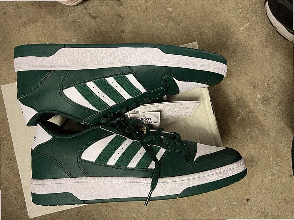 Adidas Break Start Low Sneaker in Dunkelgrün / Weiß – Neu mit Etikett