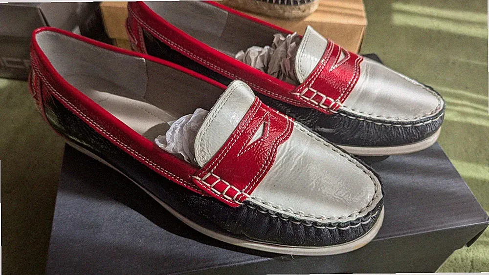 Ara 38.5 Loafer Lack Flats Mokassins Damen Schuhe