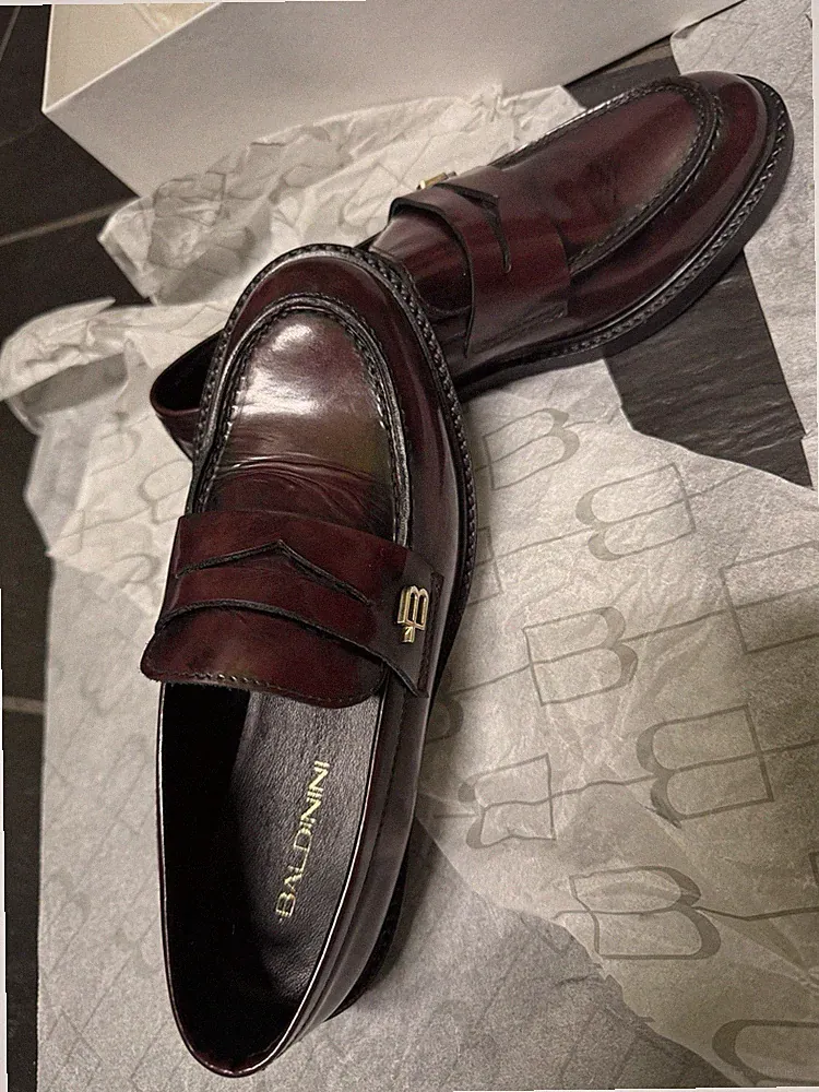 Baldinini Leder Monk Slip-On Loafer Burgunderrot EU 36 mandelförmig Logo
