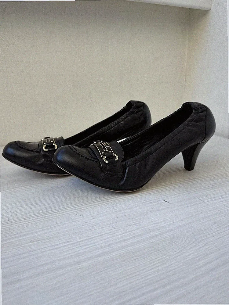 Bally schwarze Leder-Loafer mit Absatz Damengröße 36 EU / 5,5 US - hergestell...