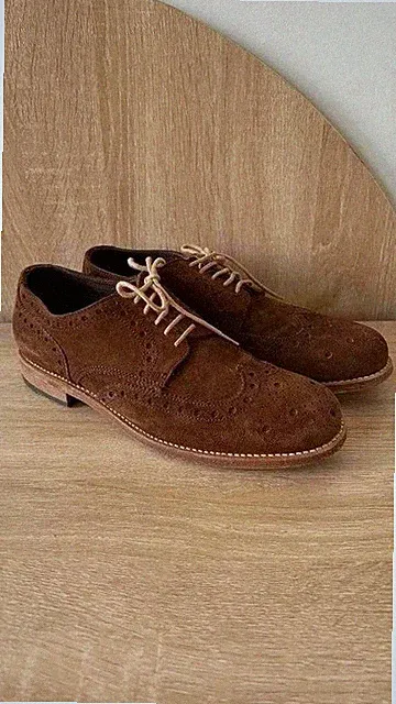 Berwick 1707 genähte Goodyear Brogues - braunes Wildleder - Größe 40 (6,5 UK)