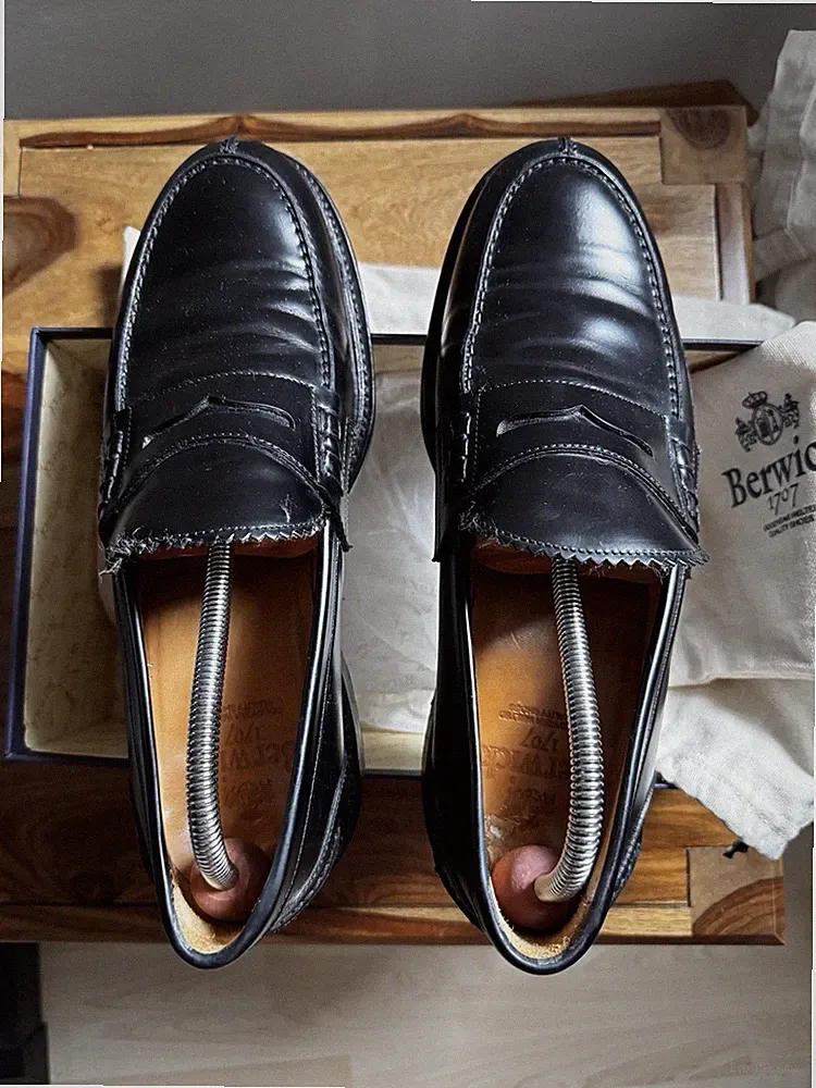 Berwick 1707 Herren Penny Loafer Leder schwarz rahmengenäht EU 43 UK 9