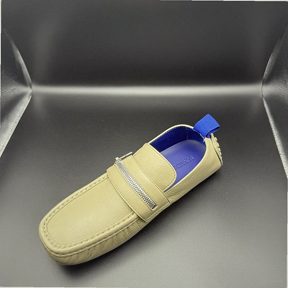 Burberry Reißverschlussdetail Leder Halbschuhe Lorbeer Herren UK Größe 8
