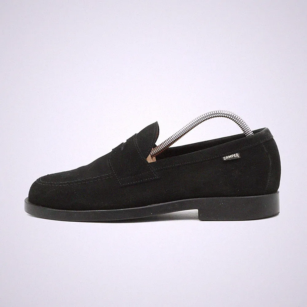 Camper Herren Klassischer Mokassin Slipper Schwarz Wildleder Sohle Loafer EU 43