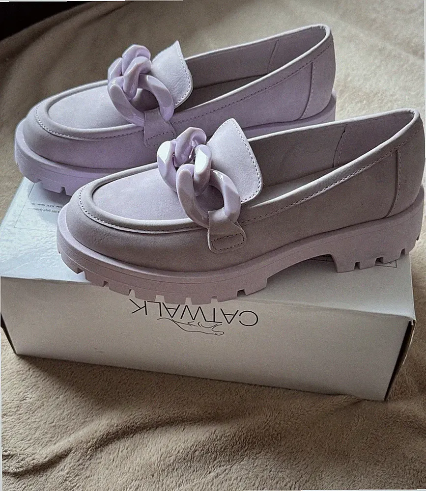 Lila Loafer