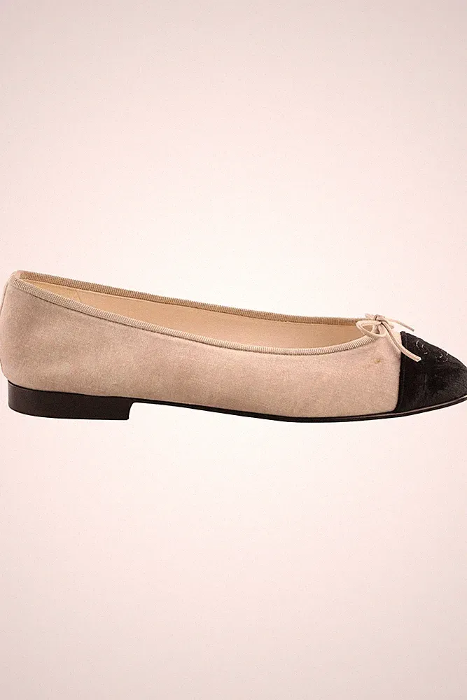 CHANEL CREME SAMT BALLERINAS EU 38 UK 5