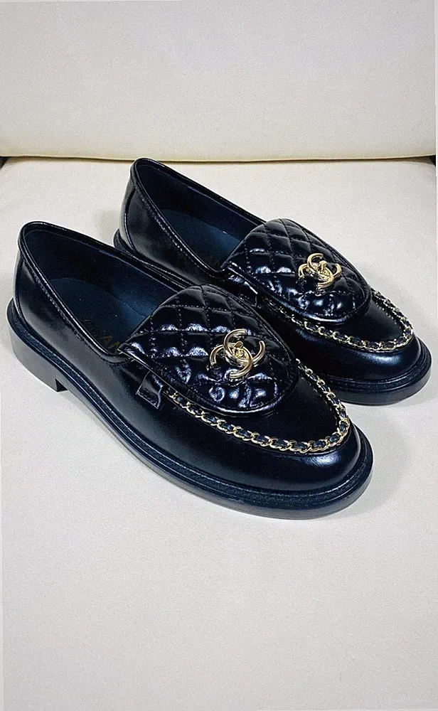 Chanel turn look CC Loafer in black aus Leder Gr. 39