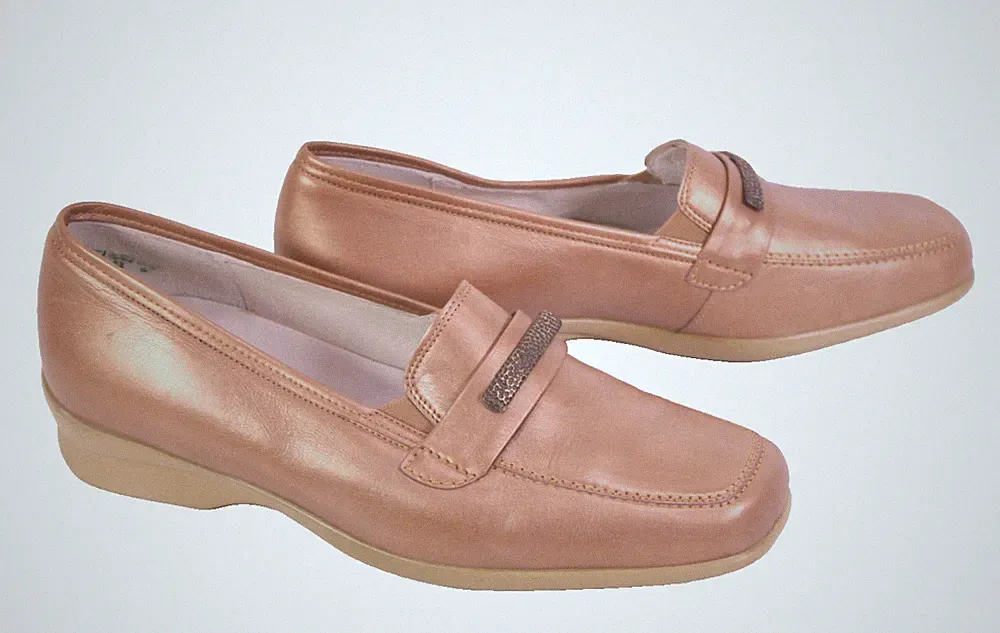 Christian Dietz Loafer Slipper Leder Gr. 39 beige schimmernd Wechselfußbett CR58