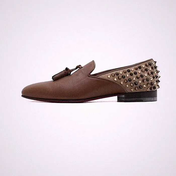 Christian Louboutin Herren Halbschuhe braun Leder Quaste Nieten 153099712 [U]