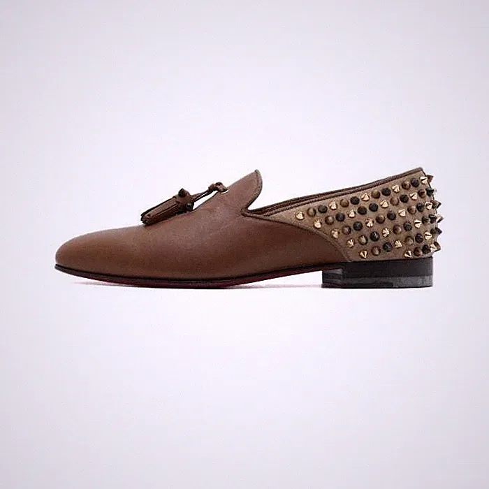 Christian Louboutin Herren Halbschuhe braun Leder Quaste Nieten 153099712 [U]