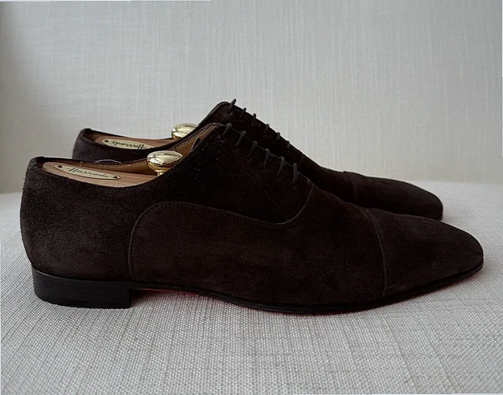 Christian Louboutin Herren Schnürschuhe braun Wildleder Größe 43,5 leicht getragen