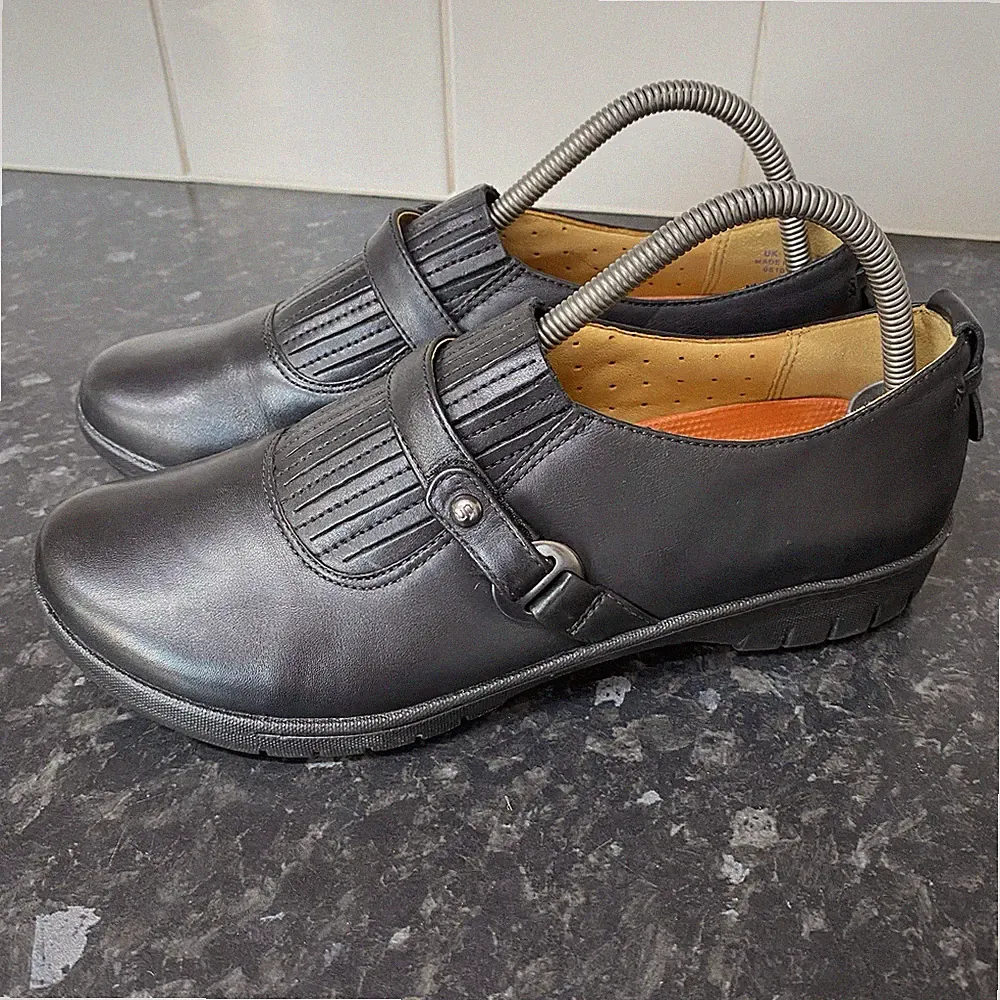 Clarks Damen Leder Freizeit Halbschuhe Krankenschwestern Schuhe schwarz UK 7 D EU 41 sehr guter Zustand