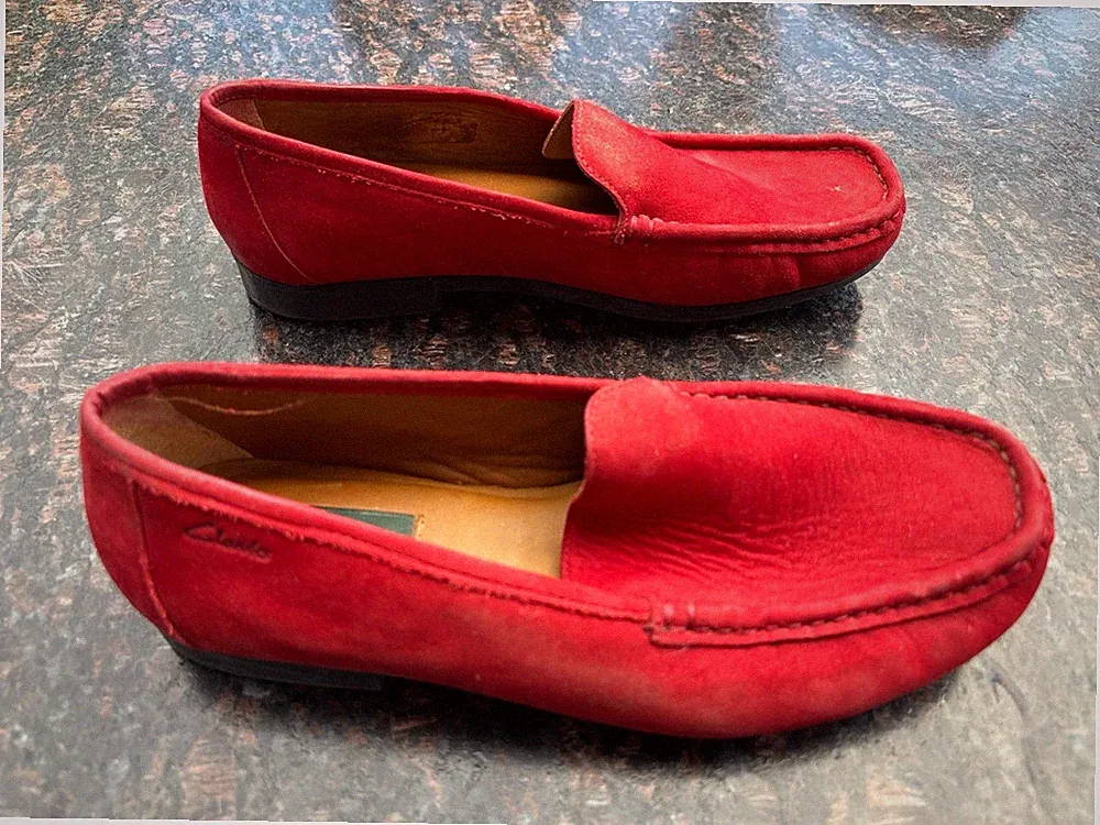 Clarks Damen Mokassins Loafer Rot Veloursleder Wildleder, Gr. 38