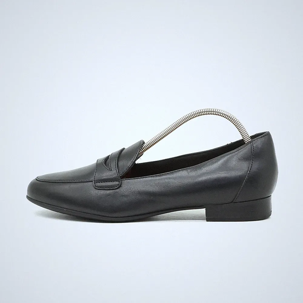Clarks Damen Slipper EU 39.5 Unstructured Loafer Schwarz Leder Komfort