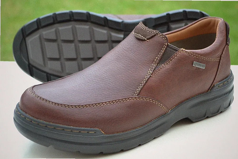 Clarks Herren Wasserdicht Slipper Schuhe ROCKIE 2 STEP GTX Mahagoni Leder GORE-TEX
