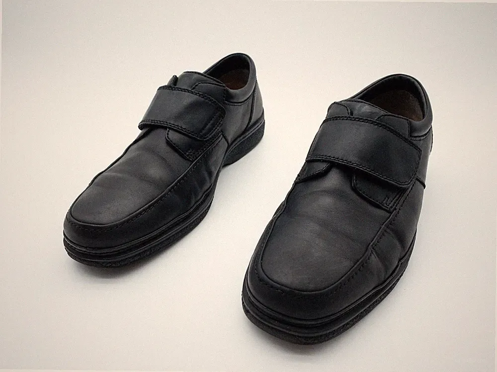 Clarks Herren Slipper Halbschuh Schlupfschuh Loafer schwarz Gr44 EU Art 17522-98
