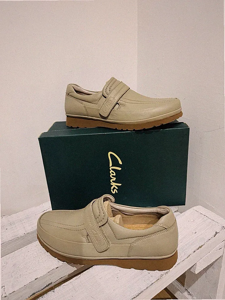 Clarks Supa Guy Stone Leder Herren Touch Strap Komfort Schuhe Größe 41,5 7,5 G