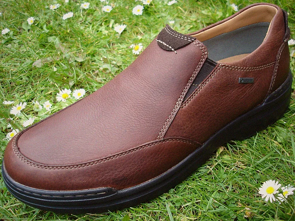 Clarks WATERPROOF Rockie2 Step GTX MAHAGONI LEDER Schuh Herren WIDE-FIT UK-12 H 47