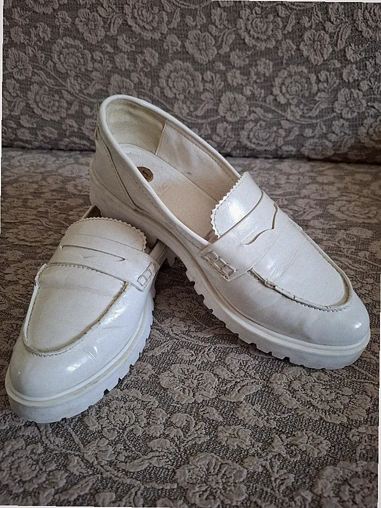 College Loafer/Chunky Loafer v. La Strada, Creme,Plateau, Lack, Slip-On, Gr. 39
