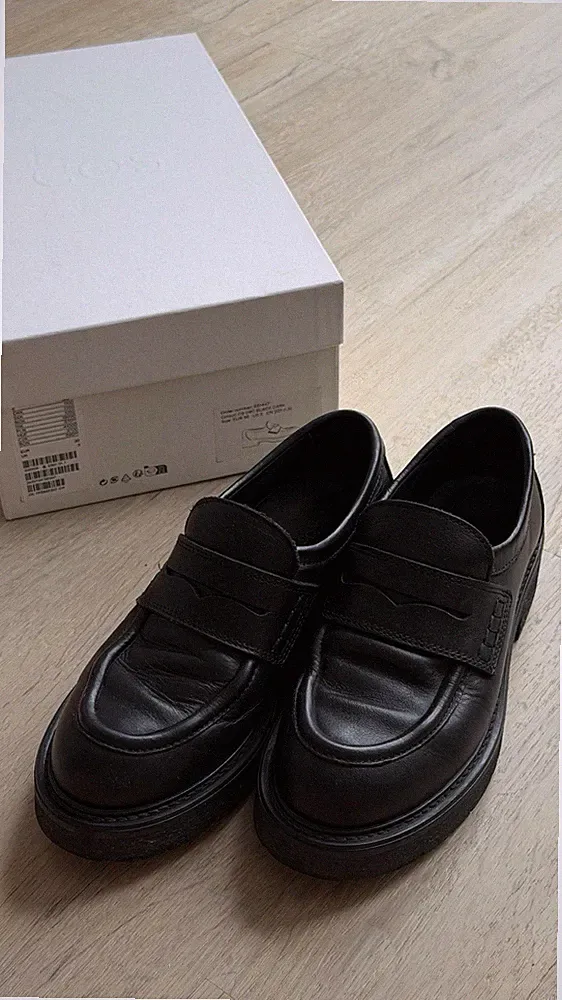 COS MARKANTE PENNY LOAFERS AUS LEDER Schwarz Gr. 36 Leder Schuhe