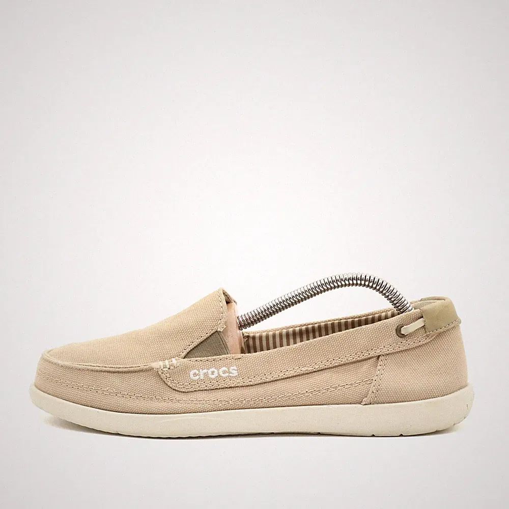 Crocs Damen Slip-On EU 38-39 Loafer Beige Canvas Low-Top Leichtgewichtig Casual
