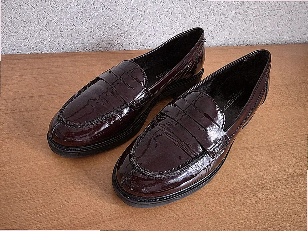 Damen, Bordeaux-rote Loafer, Lackleder, Gr. 40
