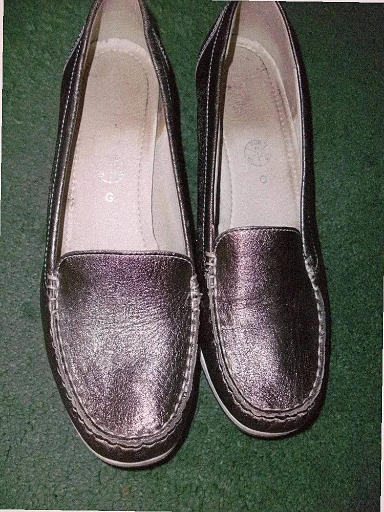 Damen Halbschuh Loafer glänzend Gr. 41 Mokkasin Slipper /silberbronze?