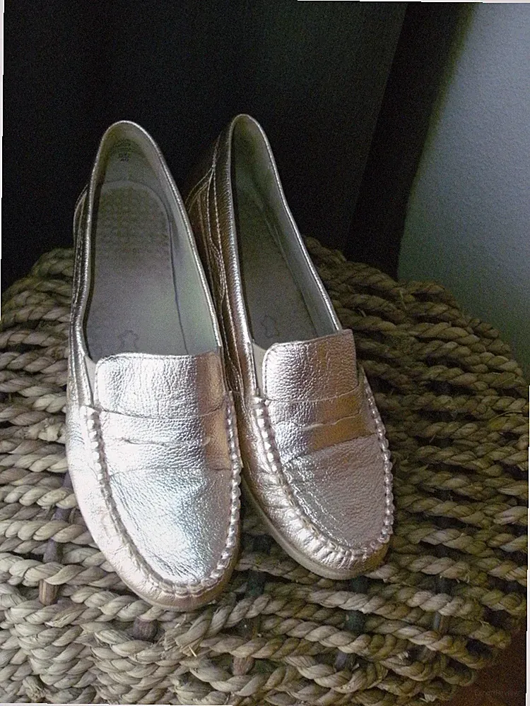 Damen Halbschuh Loafer glänzend Gr. 6,5 Mokkasin Slipper /silberrosé Caprice