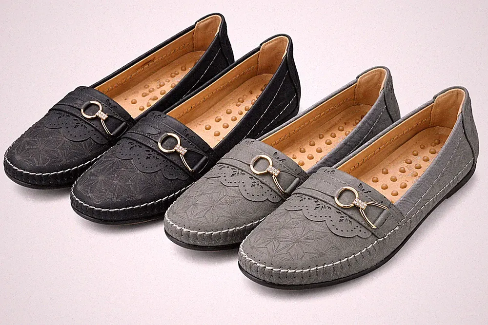 Damen Leder Loafer Flache Slipper Schuhe Glitzer Damen Polster Massage Punkte Innensohle.