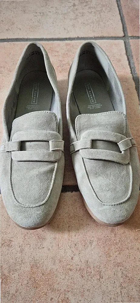 Damen Leder Schuhe Loafer mit Schnalle dezentes grün Gr. 40