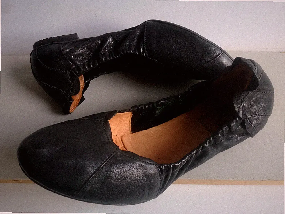 Damen Schuhe Ballerinas Loafers THINK! Gr 41 schwarz Leder