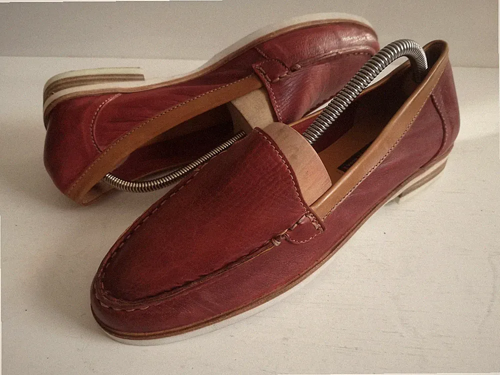 Damen Schuhe Loafers Slipper EVERYBODY Gr 38,5 weinrot Leder