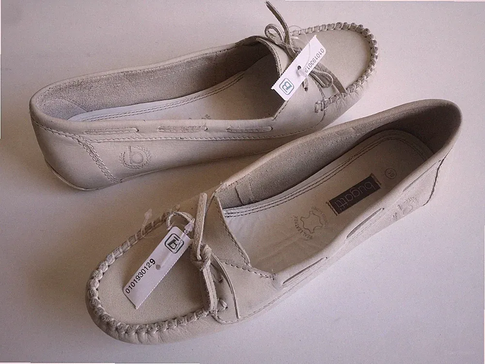 Damen Schuhe Mokkasins Ballerinas Loafers Slipper BUGATTI Gr 39 hell grau Leder