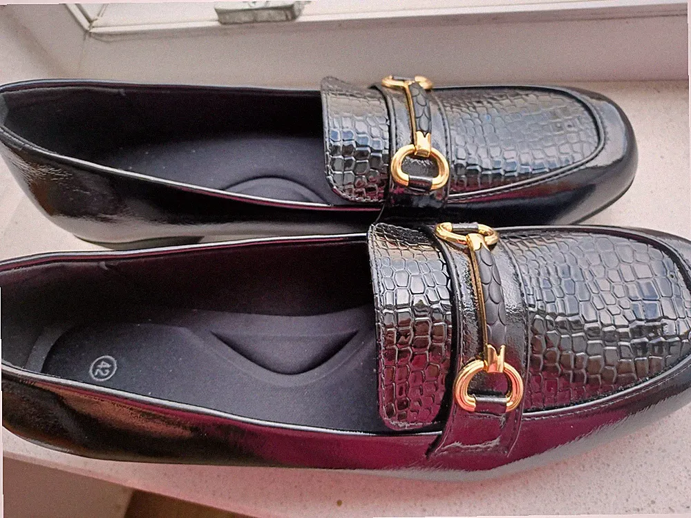 Damen Slipper Loafer Schwarz Lackleder Reptilienmuster glänzend Schnalle EU 41