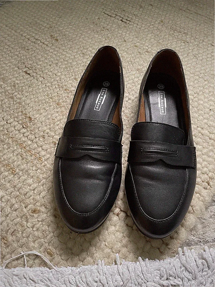 Damenschuhe Halbschuhe Leder-Loafer Größe 39 Schwarz Top Zustand
