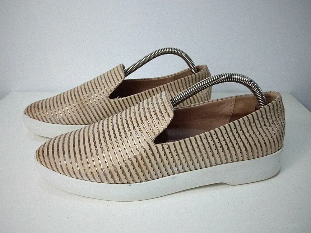 DKNY DONNA KARAN NEW YORK DAMENHALBSCHUHE UK 5,5 BRAUN LEDER GOLD GESTREIFT
