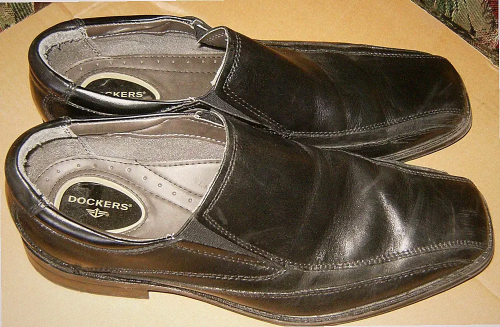 Dockers Men's Black Leather Dress Shoes Size 10.5M US VG-Shape, Used.