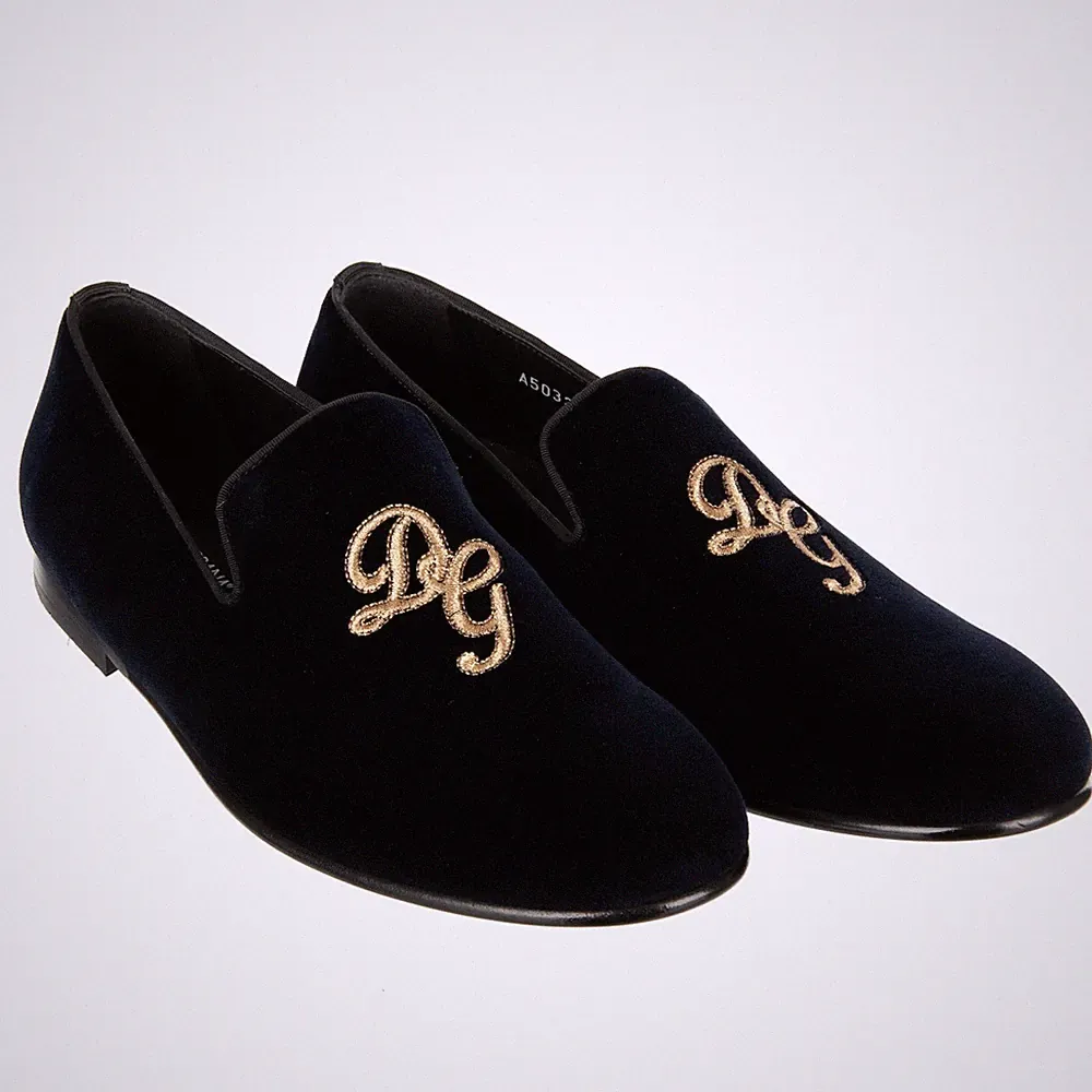 DOLCE & GABBANA Samt Loafer Schuhe AMALFI mit DG Logo Navy Blau Gold 11050