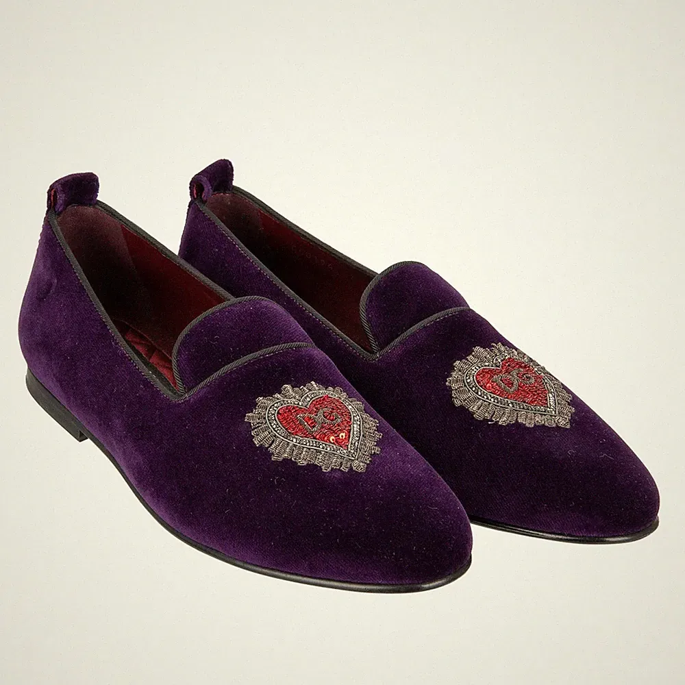 DOLCE & GABBANA Samt Loafer Schuhe YOUNG POPE Herz Logo Stickerei Lila 12510