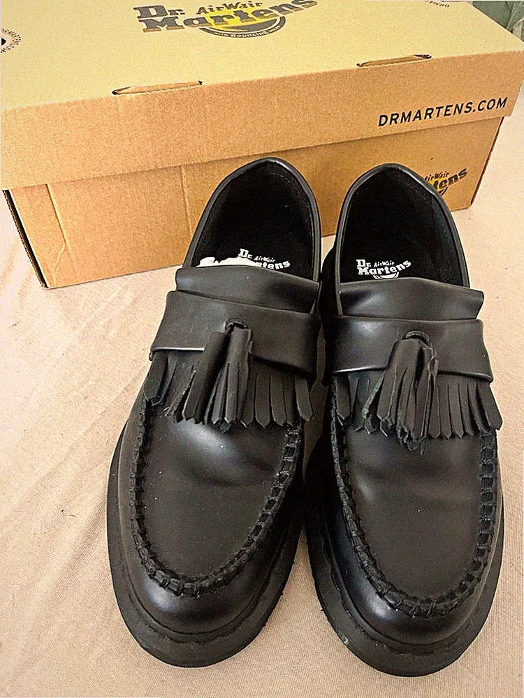 Dr. Martens Adrian Mono Slipper Loafer Schwarz Leder EU 38 Quasten 30637001