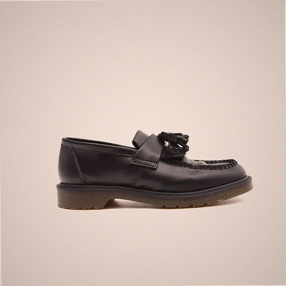 Dr. Martens Adrian Polished Smooth Tassel Loafers Damen / Herren Slipper Schuhe