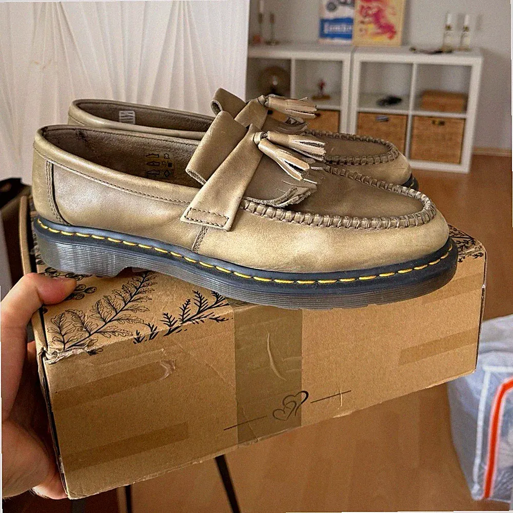 Dr. Martens Adrian Tassel Slipper Loafer Herren Leder Beige EU 46 UK 11