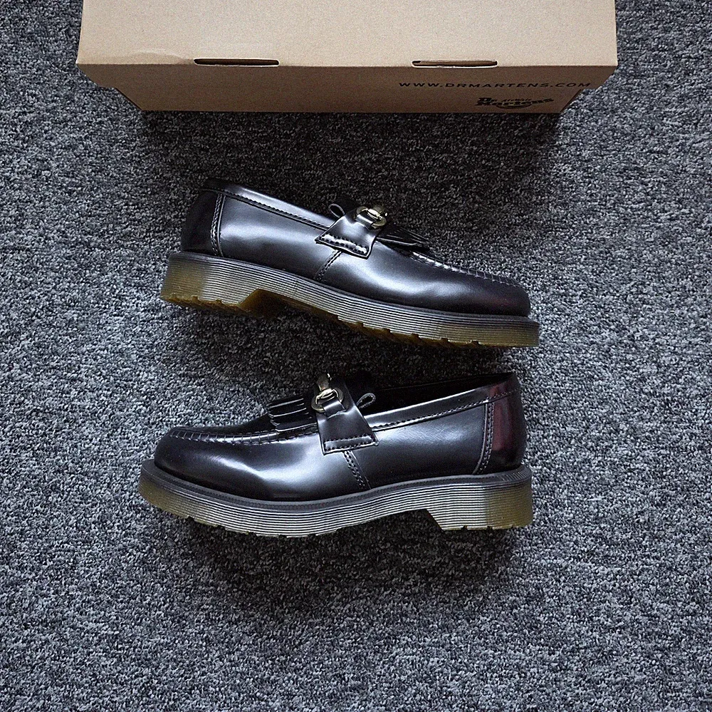 Dr. Martens schwarze Adrian Trense Glattleder Halbschuhe – UK Größen 5 | 6 | 7
