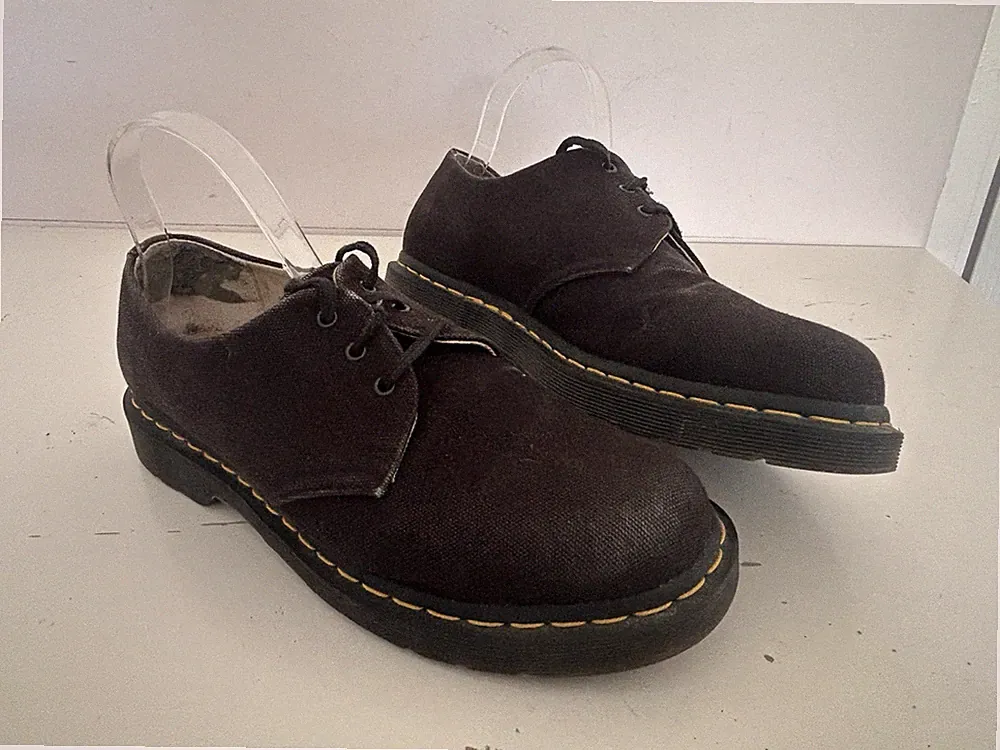 Dr. Martens Smart Casual Black Canvas Shoes Doc Martens Size UK 8 KV02X AW501