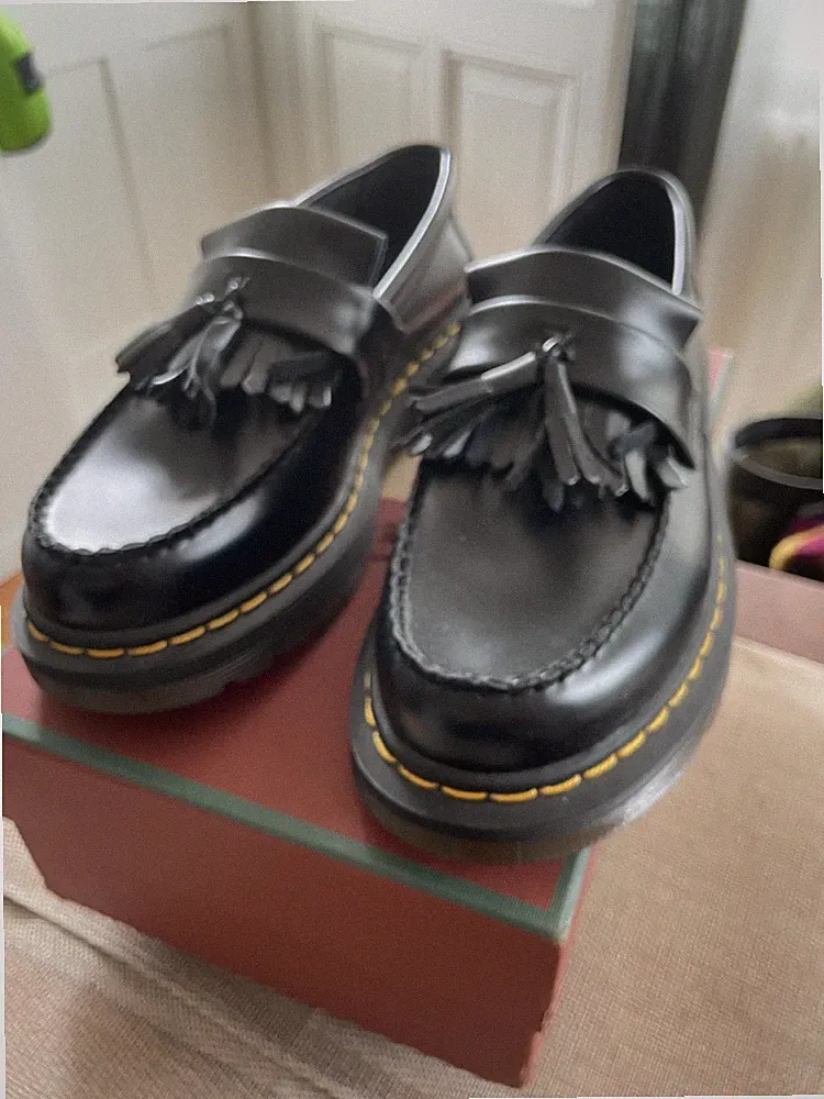 Dr. Martens Tassel Loafers – Made in England – Größe 41 – Neuwertig – Klassiker