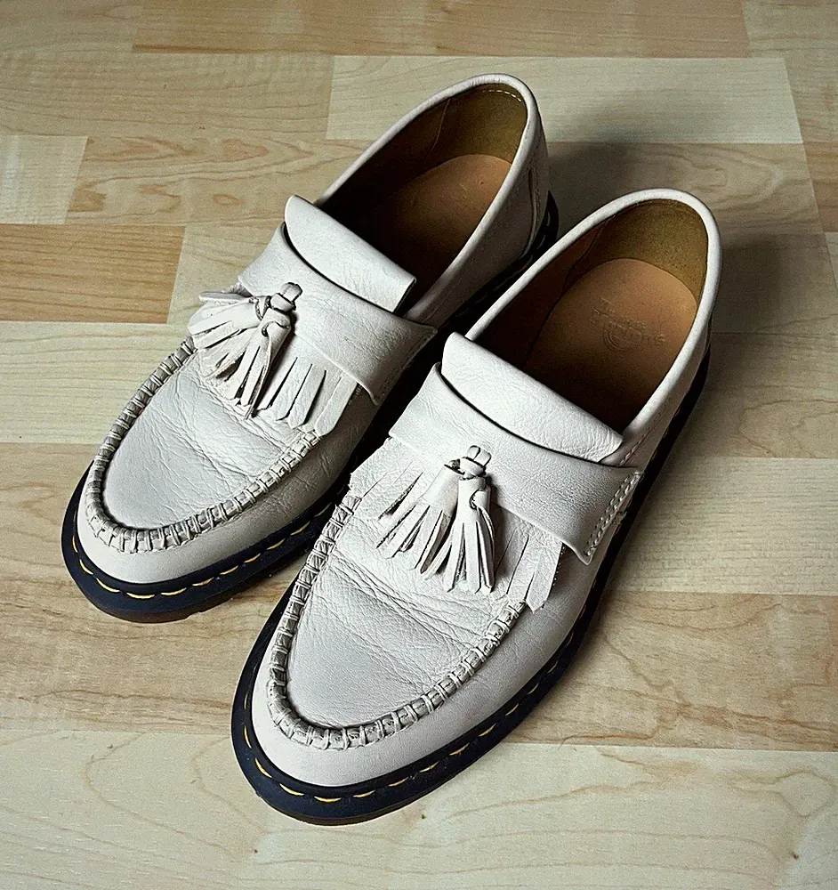 Dr. Martens Unisex Halbschuhe Loafer Leder Beige EU 41