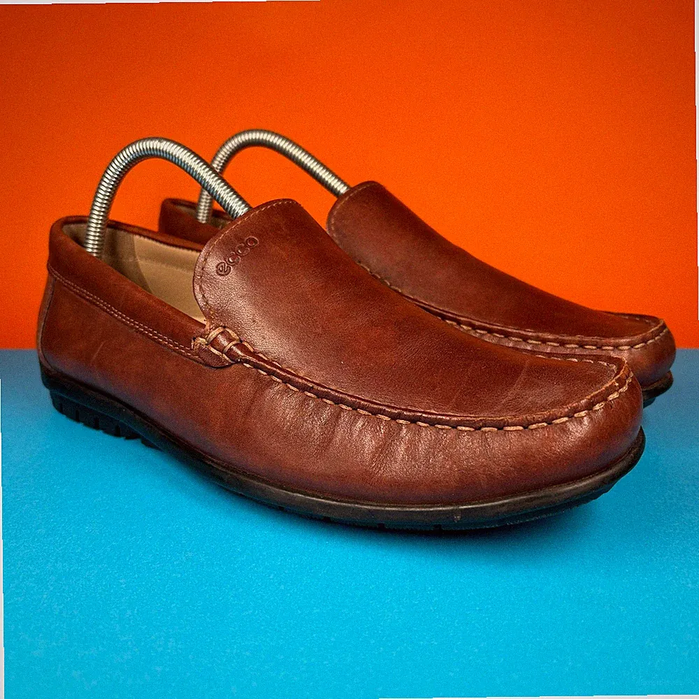 Ecco Classic Loafer - UK7,5 - braunes Leder - neu mit Mängeln
