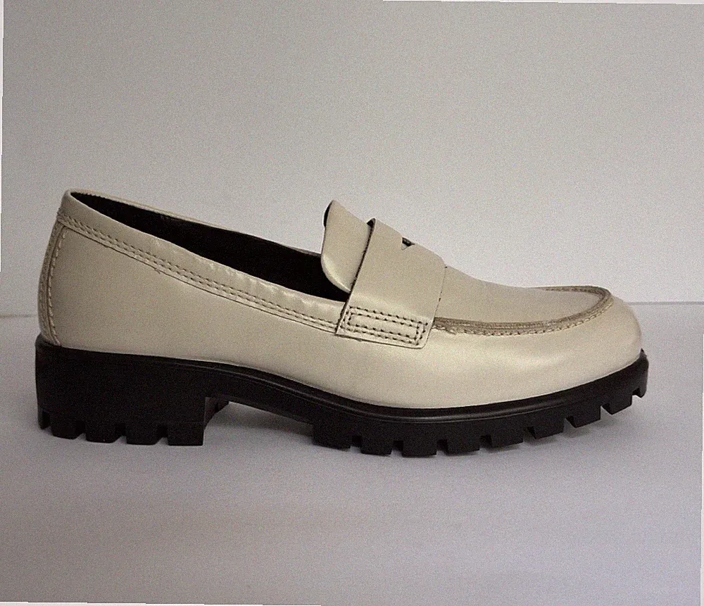 ECCO Modtray Leder Loafer Gr. 38 – Beige – Neuwertiger Zustand